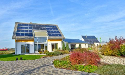 Energiesparhäuser von HELMA Energiesparhäuser von HELMA