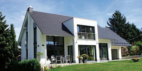 HELMA-Referenz Einfamilienhaus mit Erker HELMA-Referenz Einfamilienhaus mit Erker